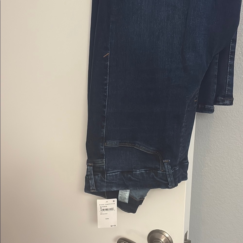Good American Blue boot cut Jeans NWT